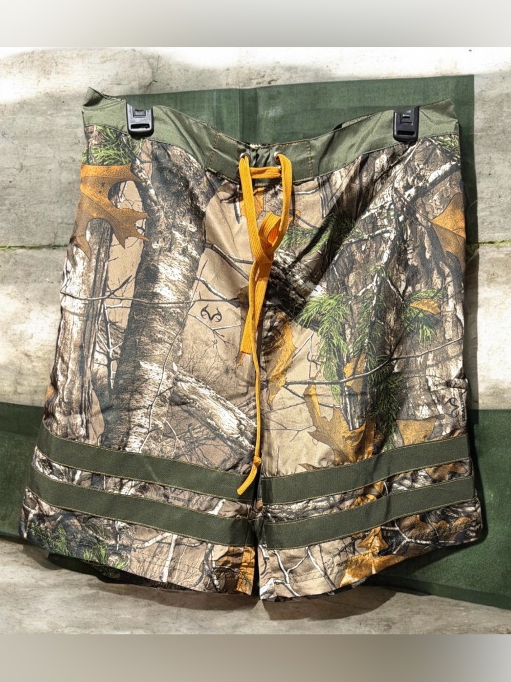 Trees & Trails Camo Swim Trunks Board Shorts Size Large NEW